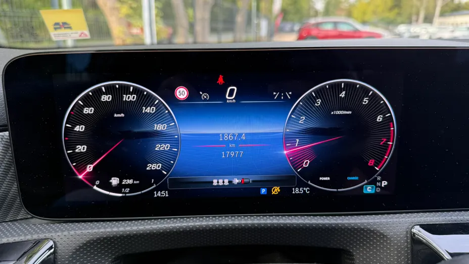 MERCEDES-BENZ CLA CLA 180 Progressive 7G-DCT