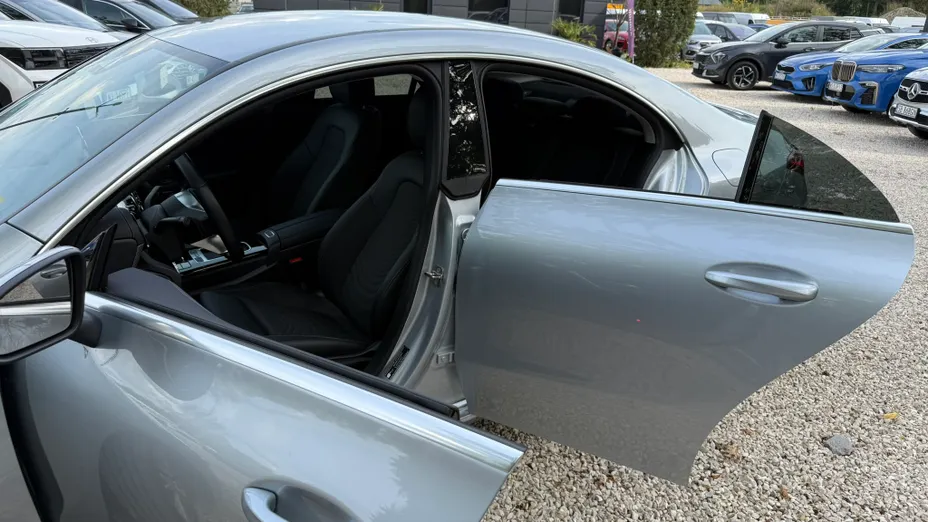 MERCEDES-BENZ CLA CLA 180 Progressive 7G-DCT