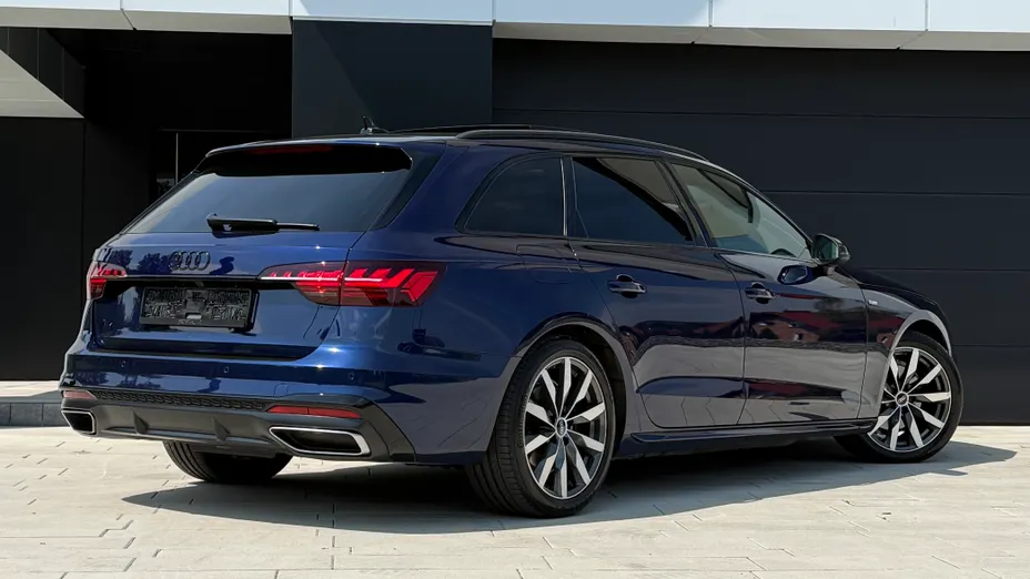 AUDI A4 Avant -