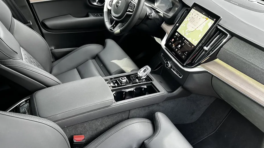 VOLVO XC90 XC90 B5 B AWD Ultra Dark 7os aut