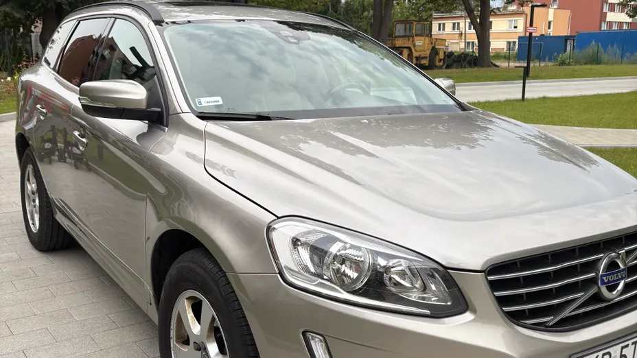 VOLVO XC60 XC60 D5 AWD Momentum