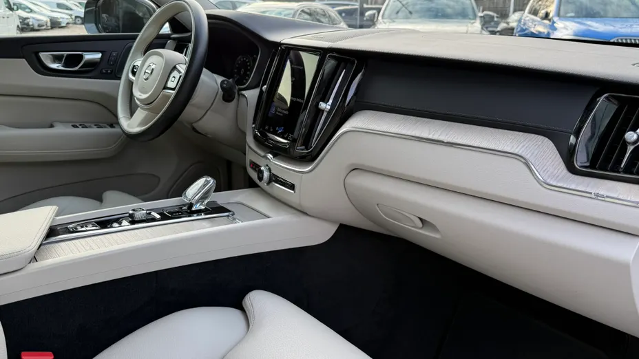 VOLVO XC60 XC60 B5 D AWD Inscription aut