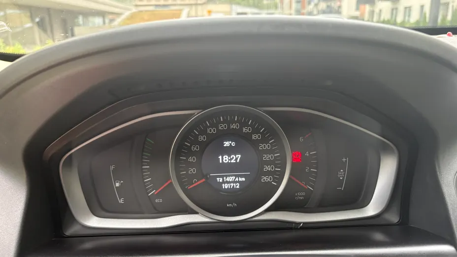 VOLVO XC60 XC60 D5 AWD Momentum