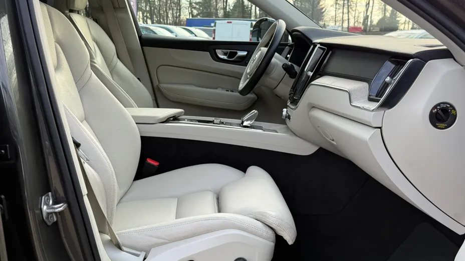 VOLVO XC60 XC60 B5 D AWD Inscription aut