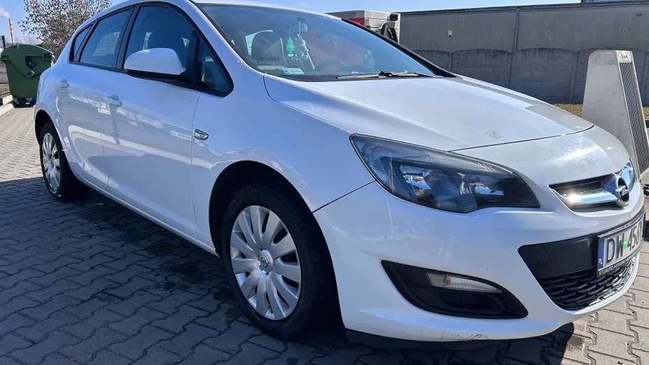 OPEL Astra -