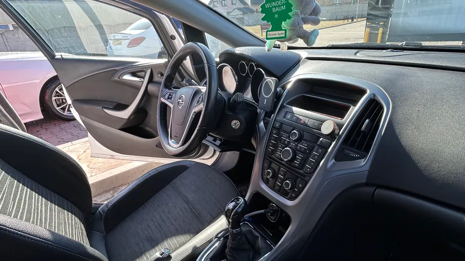OPEL Astra -