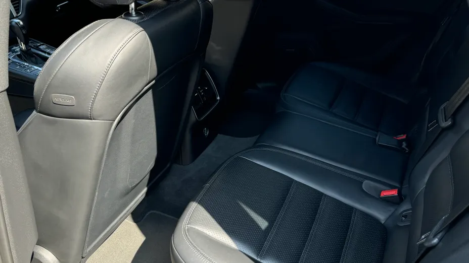 PORSCHE Macan Macan