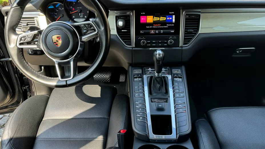 PORSCHE Macan Macan