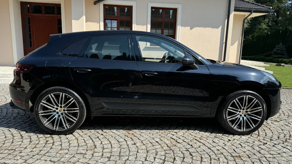 PORSCHE Macan Macan