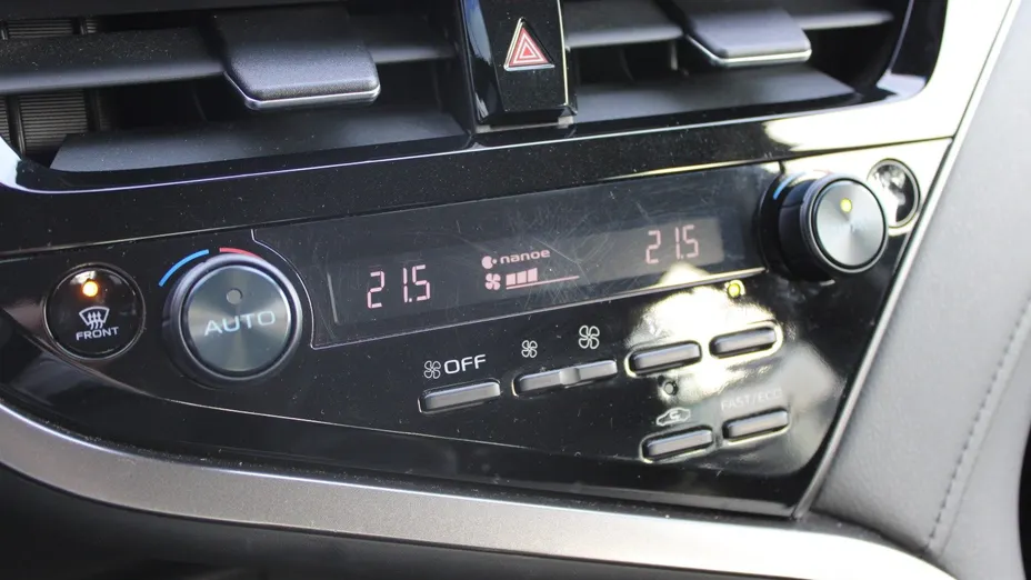 TOYOTA Camry Camry 2.5 Hybrid Dynamic Force Comfort e-CVT
