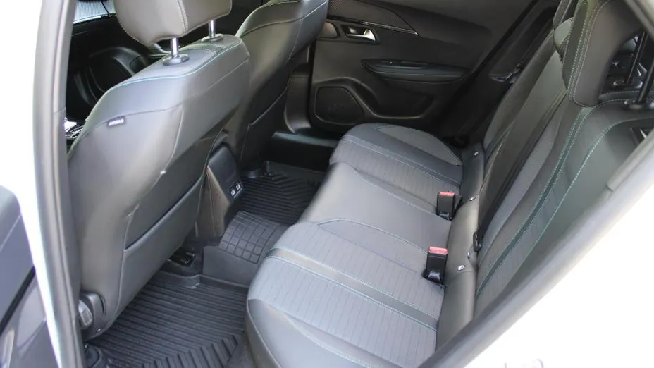 PEUGEOT 2008 2008 1.2 PureTech Allure S&S EAT8