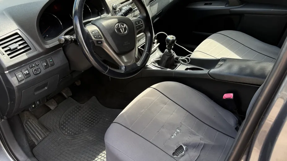 TOYOTA Avensis Avensis 1.8 Sol