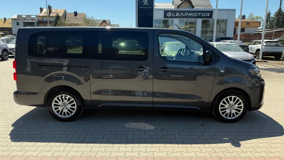 PEUGEOT Traveller Traveller 2.0 BlueHDi Long Business EAT8