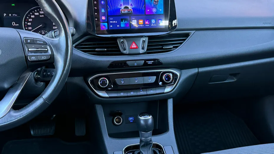 HYUNDAI i30 i30 1.0 T-GDI Classic + DCT