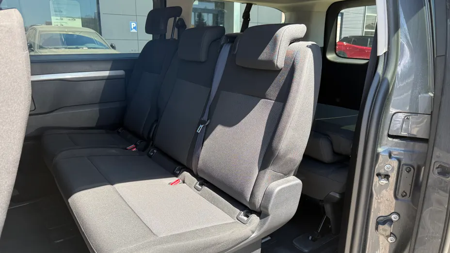 PEUGEOT Traveller Traveller 2.0 BlueHDi Long Business EAT8