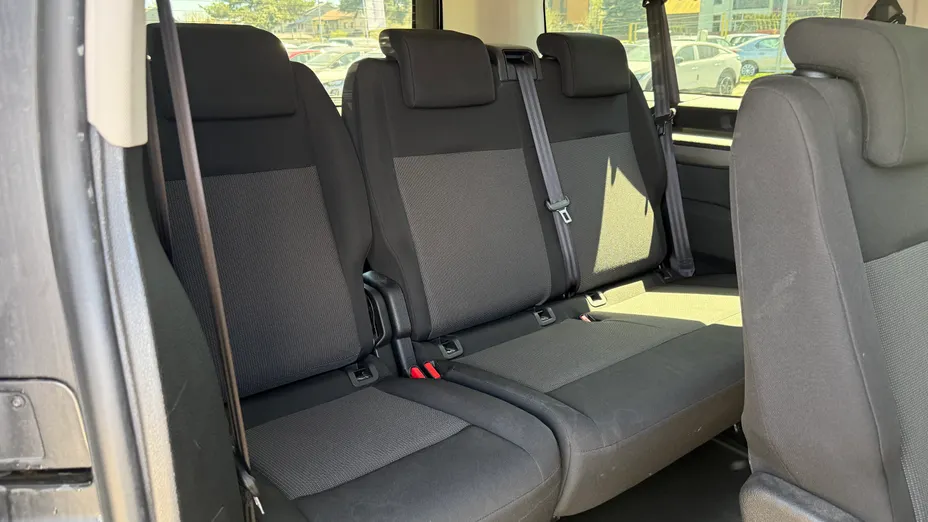 PEUGEOT Traveller Traveller 2.0 BlueHDi Long Business EAT8