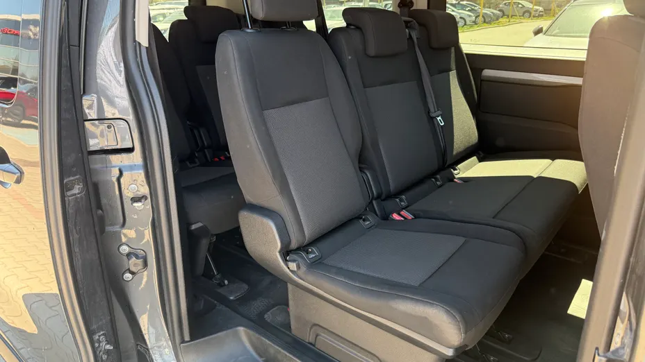PEUGEOT Traveller Traveller 2.0 BlueHDi Long Business EAT8