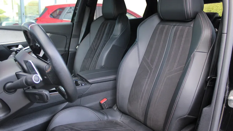PEUGEOT 3008 3008 1.6 PureTech GT S&S EAT8
