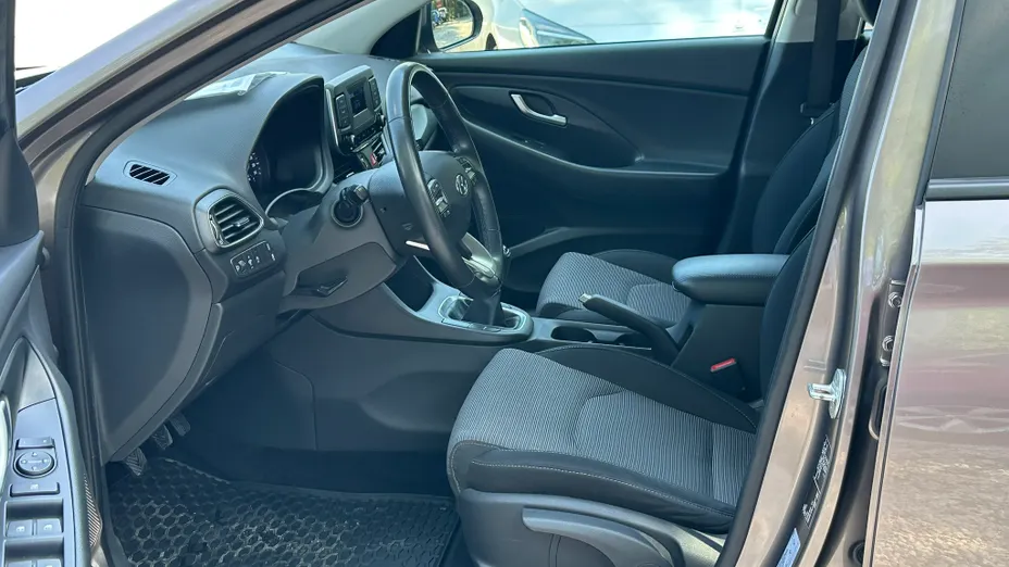 HYUNDAI i30 i30 1.6 D Comfort