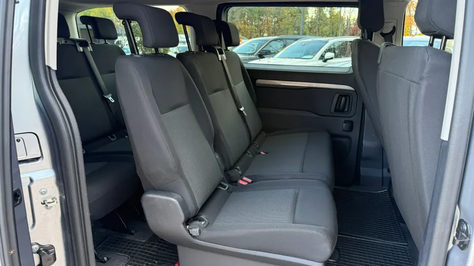 PEUGEOT Traveller Traveller 2.0 BlueHDi Long Business EAT8