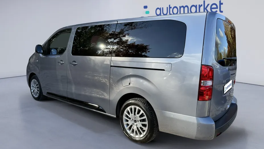 PEUGEOT Traveller Traveller 2.0 BlueHDi Long Business EAT8