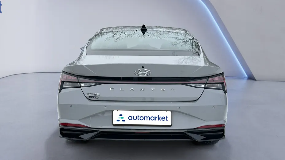 HYUNDAI Elantra Elantra 1.6 Smart