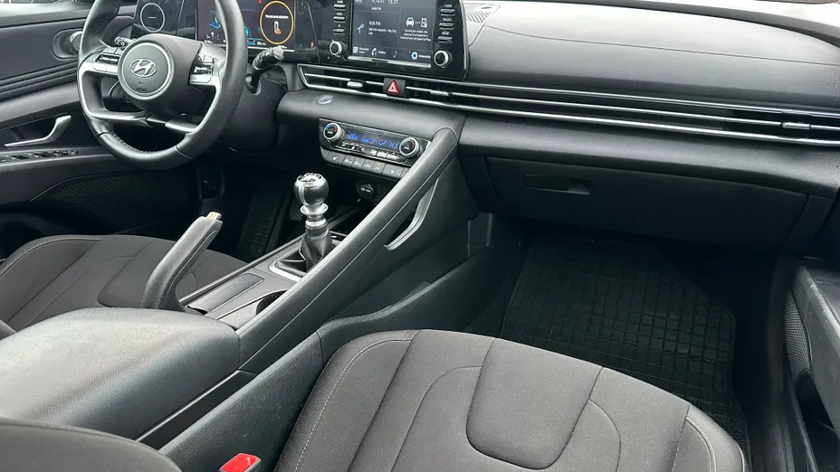 HYUNDAI Elantra Elantra 1.6 Smart