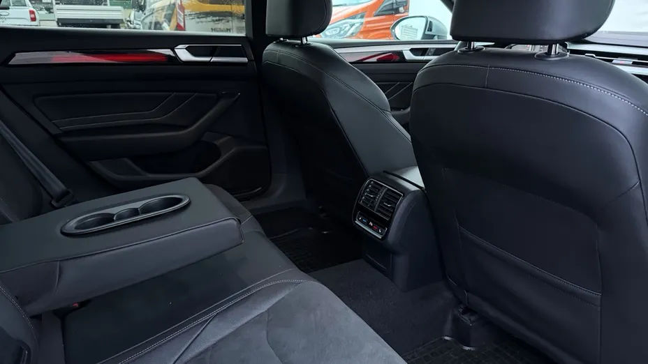 VOLKSWAGEN Arteon Arteon 2.0 TDI R-Line DSG