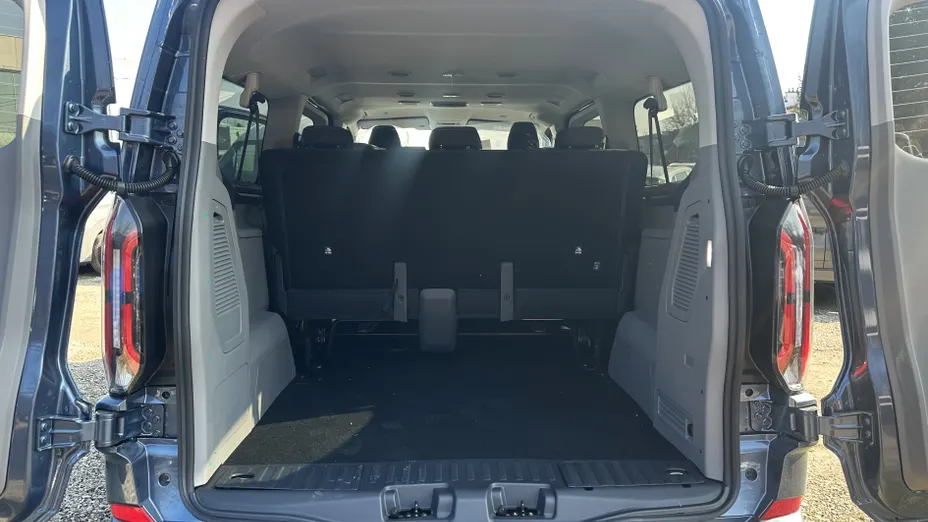 FORD Transit Custom Transit Custom Kombi 2.0 EcoBlue 320 L2H1 Limited Aut. M1 Nowy