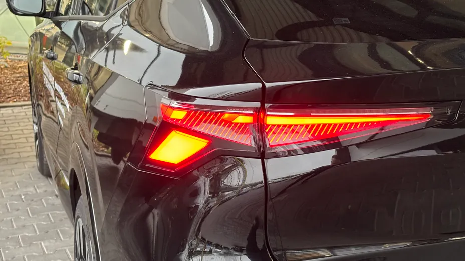 RENAULT Rafale Rafale 1.2 E-Tech Full Hybrid 200 Techno MMT