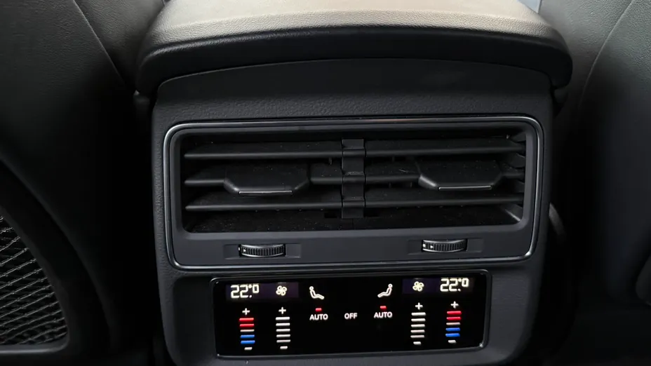 AUDI Q8 / E-Tron Q8 50 TDI mHEV Quattro Tiptronic