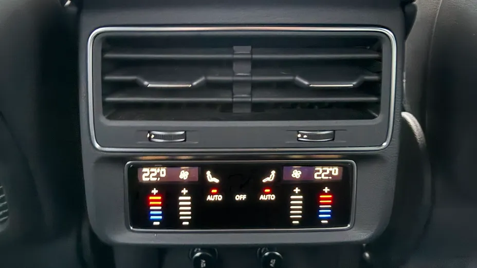 AUDI Q8 / E-Tron Q8 50 TDI mHEV Quattro Tiptronic