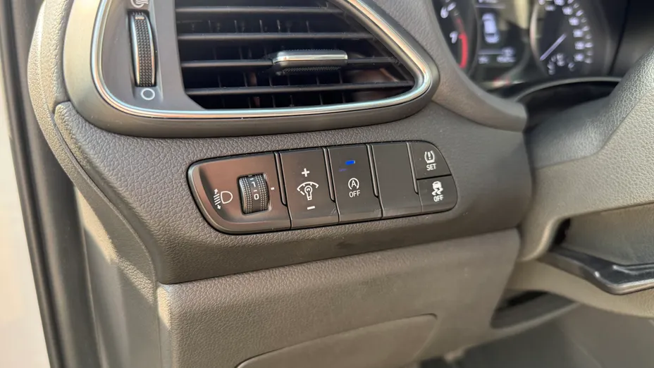 HYUNDAI i30 i30 1.5 T-GDI 48V Modern