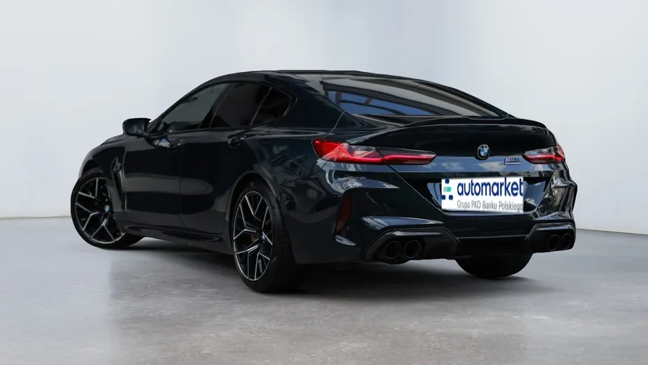 BMW Seria 8 M8 Competition