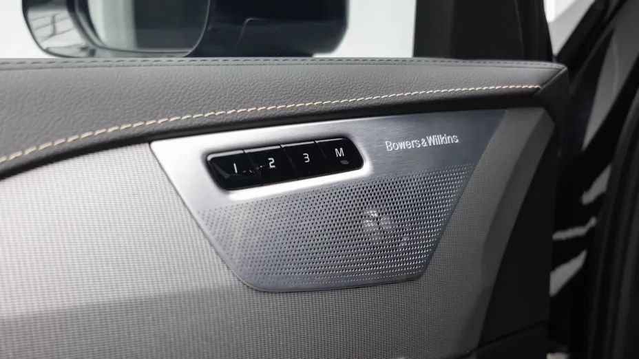 VOLVO XC90 XC90 T8 AWD Plug-In Hybrid R-Design 7os aut