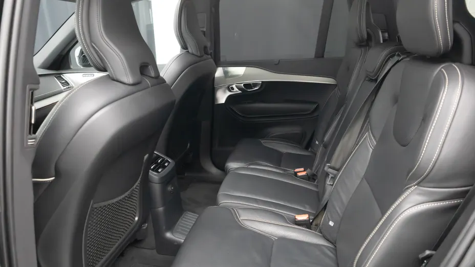 VOLVO XC90 XC90 T8 AWD Plug-In Hybrid R-Design 7os aut