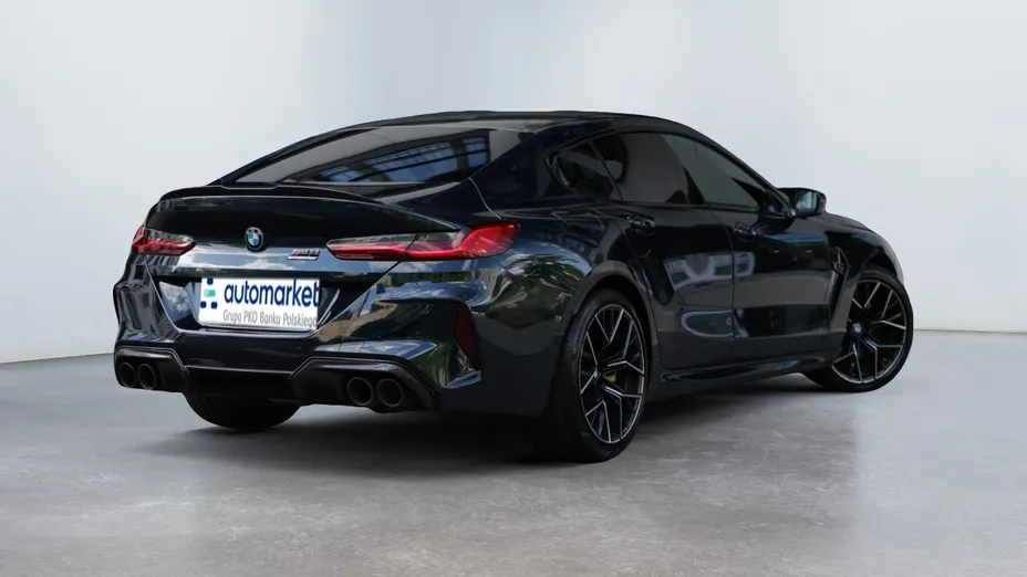 BMW Seria 8 M8 Competition