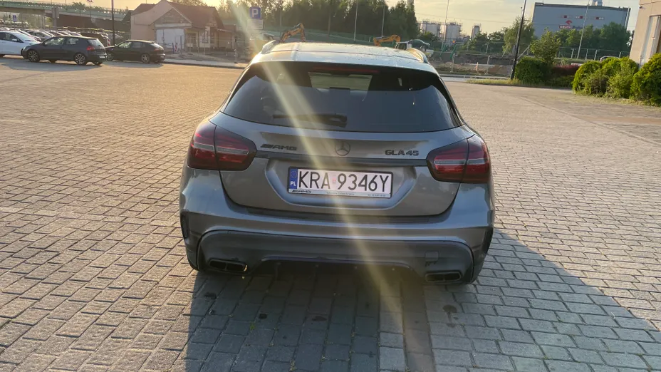 MERCEDES-BENZ GLA AMG GLA 45 4-Matic
