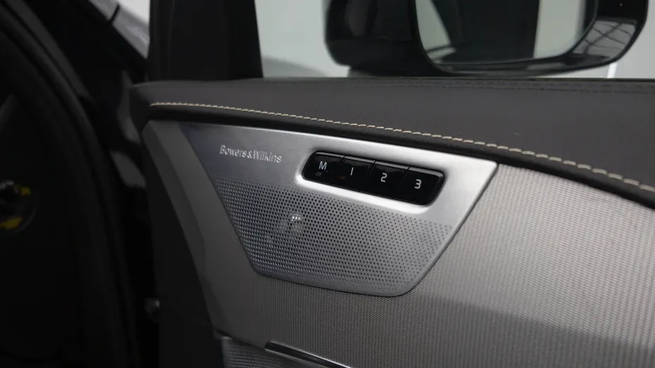 VOLVO XC90 XC90 T8 AWD Plug-In Hybrid R-Design 7os aut