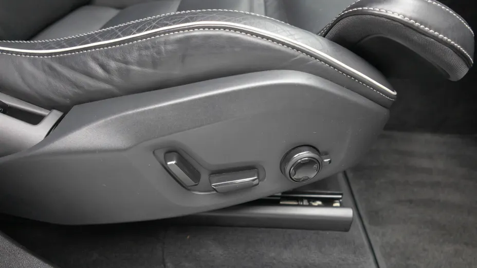 VOLVO XC90 XC90 T8 AWD Plug-In Hybrid R-Design 7os aut