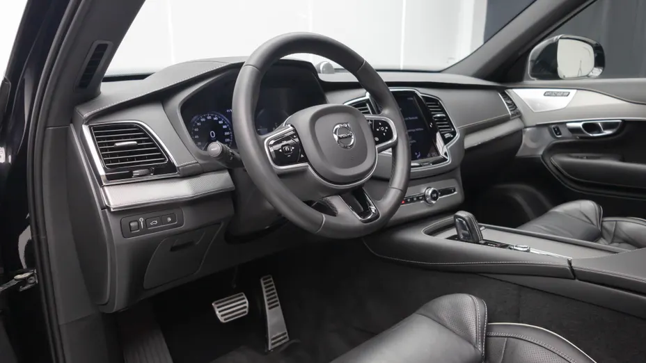 VOLVO XC90 XC90 T8 AWD Plug-In Hybrid R-Design 7os aut