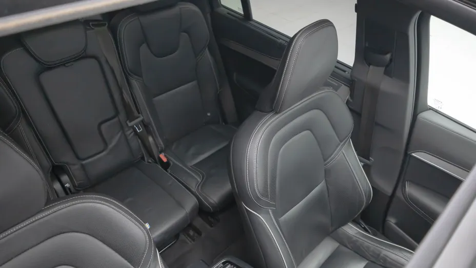 VOLVO XC90 XC90 T8 AWD Plug-In Hybrid R-Design 7os aut