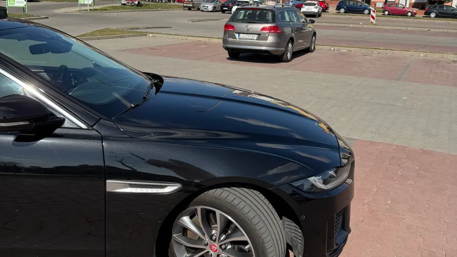JAGUAR XE XE 2.0 D180 R-Dynamic S aut