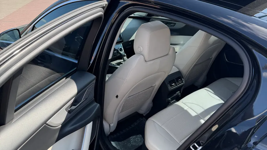 JAGUAR XE XE 2.0 D180 R-Dynamic S aut