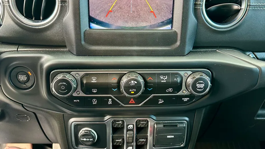 JEEP Wrangler Wrangler GME 2.0 Turbo Sahara aut