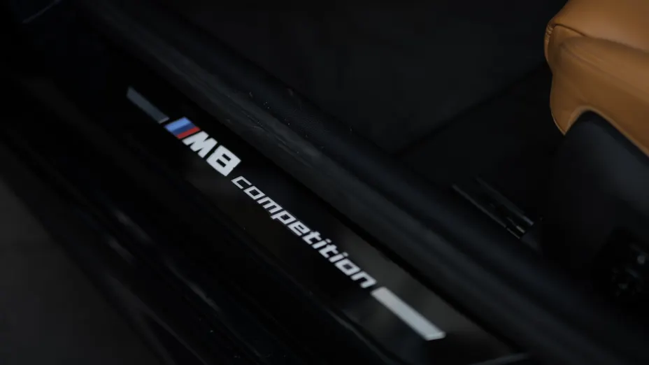 BMW Seria 8 M8 Competition