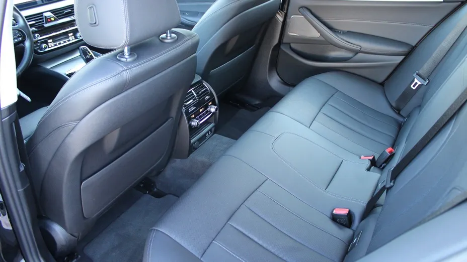 BMW Seria 5 520d mHEV sport-aut