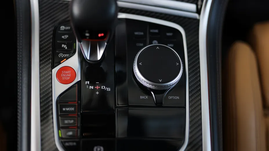 BMW Seria 8 M8 Competition