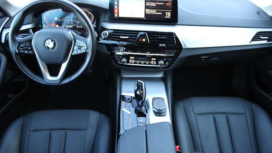 BMW Seria 5 520d mHEV sport-aut