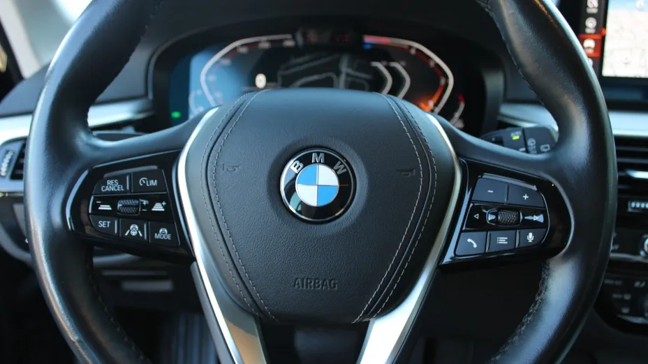 BMW Seria 5 520d mHEV sport-aut